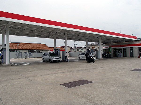 由利本荘市御門　ESSO